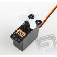 Erős digitális mikro-szervo 12g fémfogaskerekes az elektro-repülőkhöz, vitorlázó repülőgépekhez és kicsi helikopterekhez. 1xBB, tolóerő 1,8 kg/cm, sebesség 0,11s/60fok / 4,8 V. Programozható.