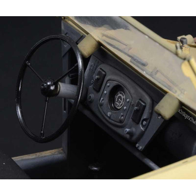 Model Kit military 7405 - Kdf.1 Typ 82 Kübelwagen (1:9)