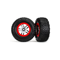 Komplett hátsó kerekek 2WD, első és hátsó kerekek 4WD RC autóhoz Traxxas Slash. Split-Spoke ezüst keréktárcsák piros felnikkel és SCT gumiabroncsokkal. Tárcsaméret 61/81x42 mm. Teljes méret 110x46 mm. A hordozó 12 mm-es hatszögletű, 24 mm-es eltolással.