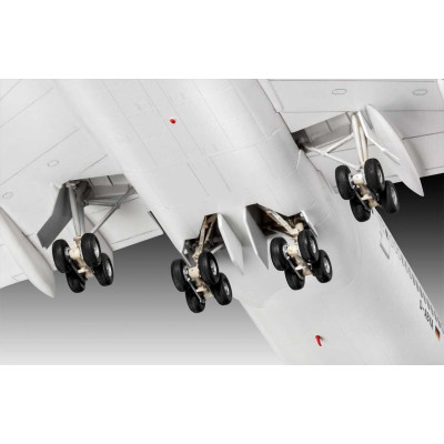 Plastic ModelKit letadlo 03891 - Boeing 747-8 Lufthansa "New Livery" (1:144)