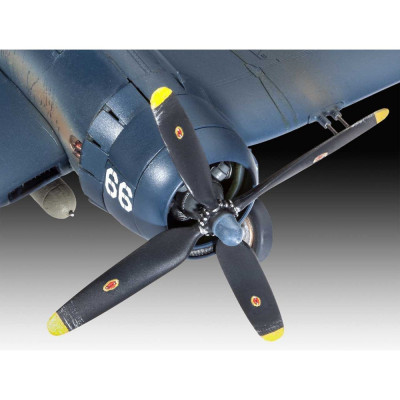 Plastic ModelKit letadlo 03955 - F4U-4 Corsair (1:72)