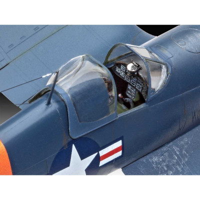 Plastic ModelKit letadlo 03955 - F4U-4 Corsair (1:72)