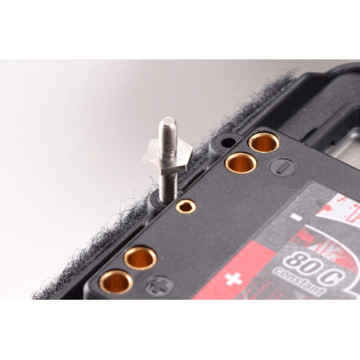 B6 titanové sloupky baterie