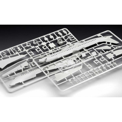 Plastic ModelKit letadlo 04884 - Embraer 195 (1:144)