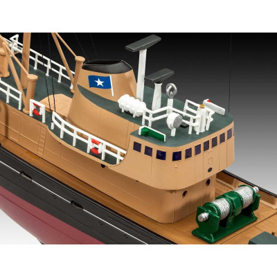 Plastic ModelKit loď 05204 - Northsea Fishing Trawler (1:142)