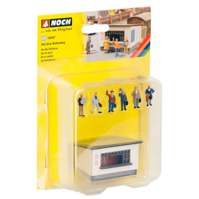 Scénka - Na nástupišti