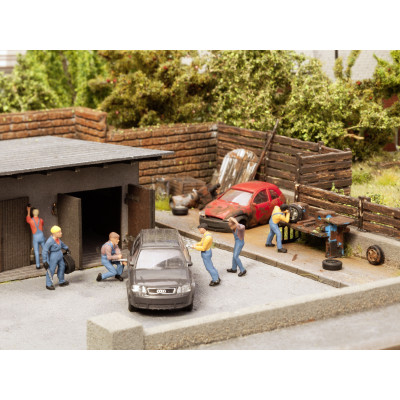 Zvuková scénka - Mechanici v dielni