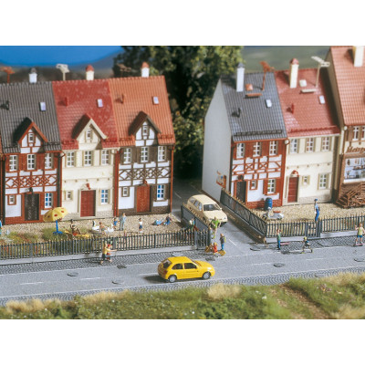 Plot - Kované železné 2cm vysoký, 0,82m dlhý