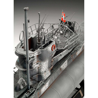 Plastic ModelKit ponorka Limited Edition 05163 - German Submarine Type VII C/41 (Platinum Edition) (1:72)