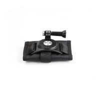 Praktikus kameratartó tépőzárral a hátizsák pántján. Súly: 65g, Méretek: 115x70x47mm