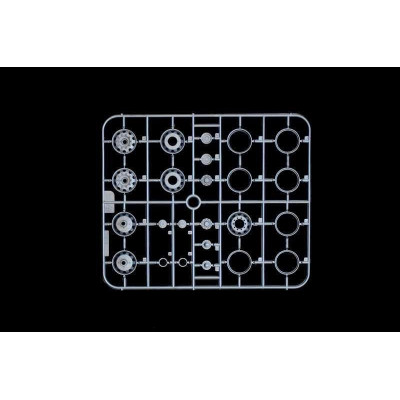 Model Kit truck 3935 - Mercedes-Benz ACTROS MP4 Giga Space (1:24)