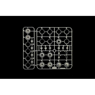 Model Kit truck 3947 - SCANIA R400 STREAMLINE Flat Roof (1:24)