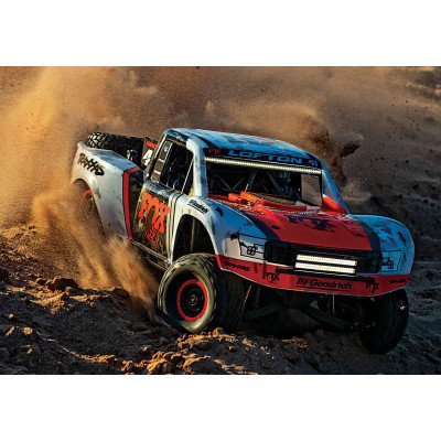 Traxxas Unlimited Desert Racer 1:8 TQi RTR s LED TRX