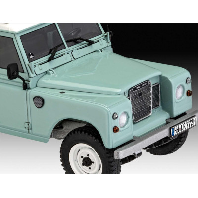 Plastic ModelKit auto 07047 - Land Rover Series III (1:24)
