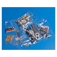 ROMARIN Düsseldorf - a szerelvénykészlet több mint 260 kis makettalkatrészt tartalmaz a modell befejezéséhez. Feszítők, korlátok, létrák, szarvak, fényszórók, mentőgyűrűk, lámpák, fémhorgonyok, szerelvények, fogók stb.