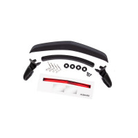 Traxxas mock-up tartozékok. A készlet tartalmazza az oldalsó tükröket, spoilert, spoilertartót, klipszeket, o-gyűrűket és matricákat.